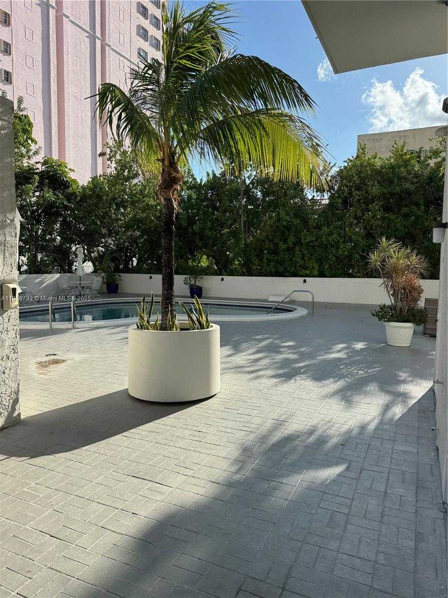 Small Image of Coral Gables Number 19