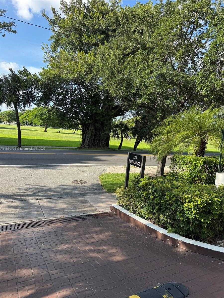 Small Image of Coral Gables Number 20