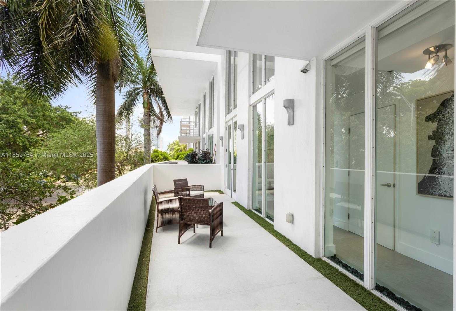 Small Image of 1428 WEST AVE #203, Miami Beach Number 16