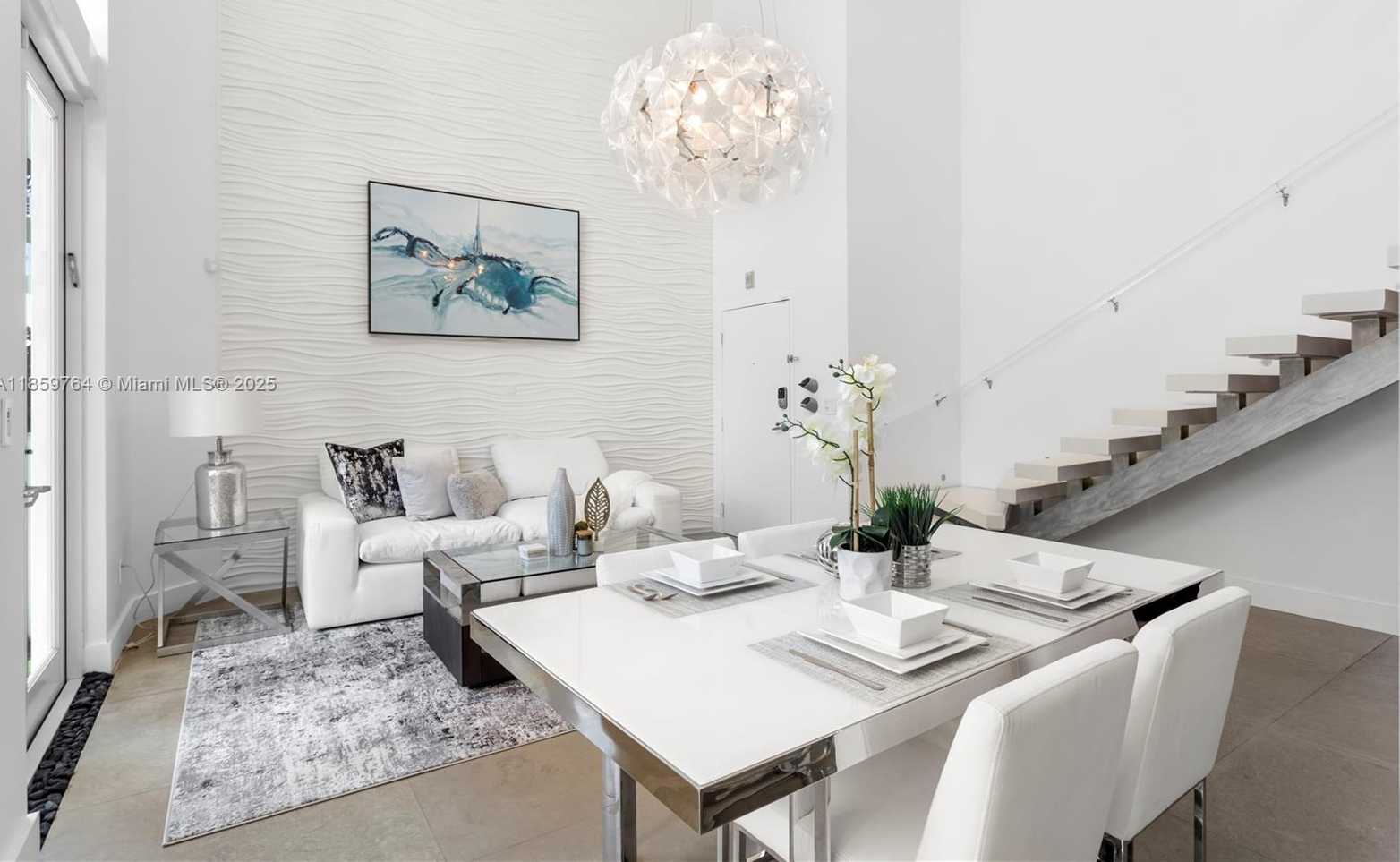 Small Image of 1428 WEST AVE #203, Miami Beach Number 3