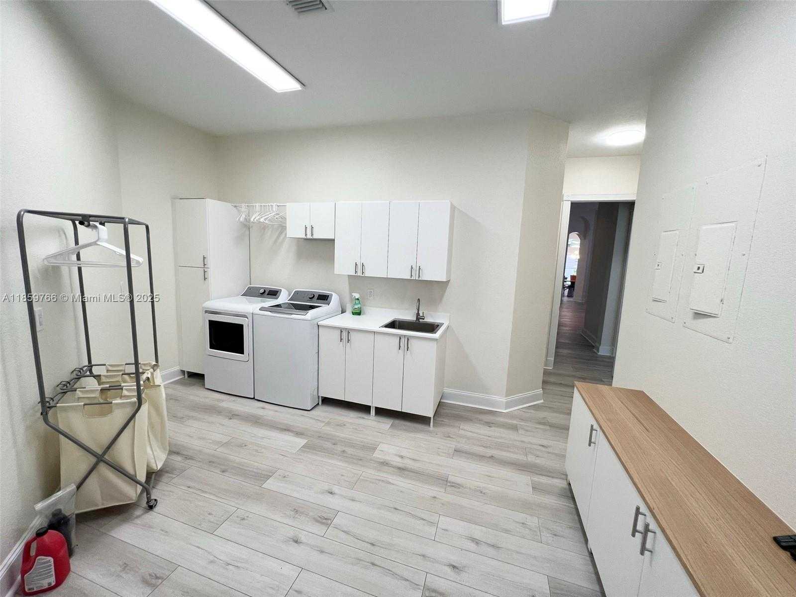 Small Image of 8160 NORTH WEST 47TH DR, Coral Springs Number 15