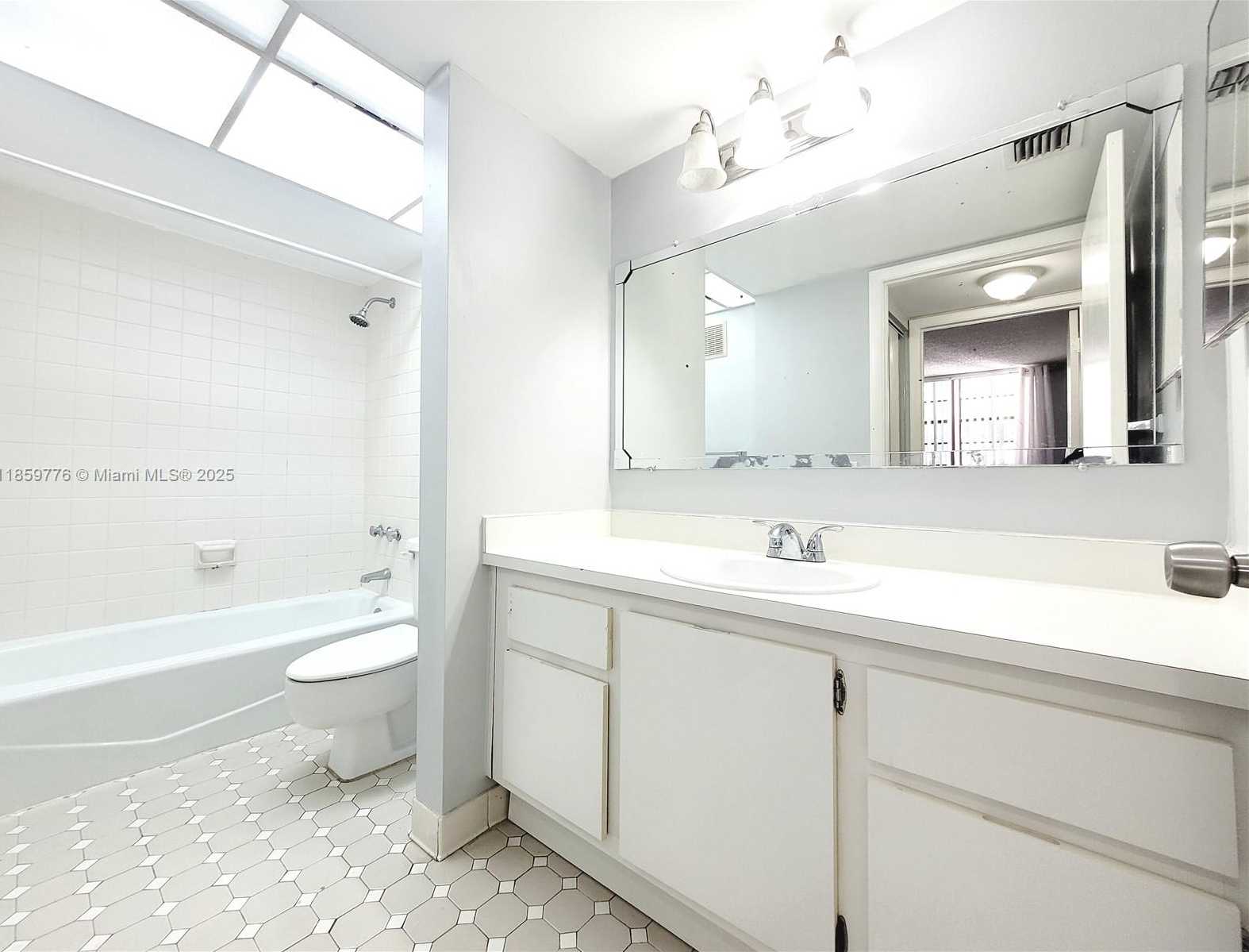 Small Image of 3611 SOUTH WEST 117TH AVE #10-402, Miami Number 4