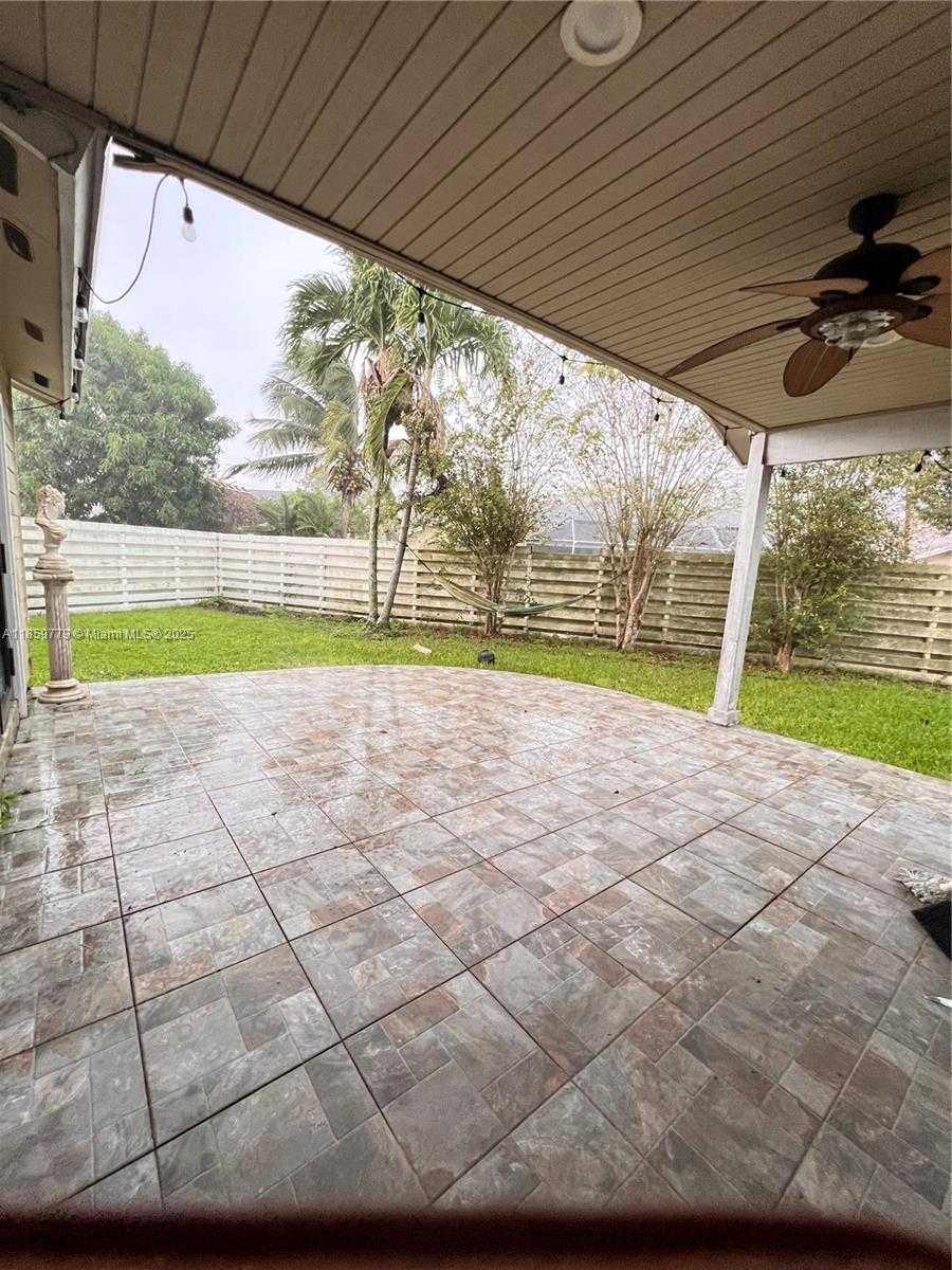 Small Image of 14574 SOUTH WEST 142ND CT CIR S, Miami Number 13