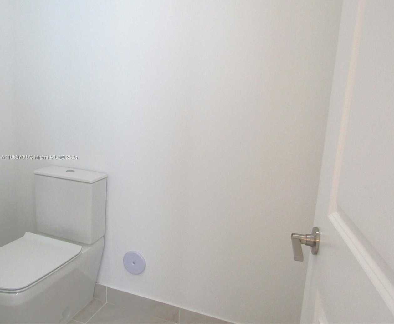 Small Image of 11998 SOUTH WEST 232ND ST #-, Miami Number 11