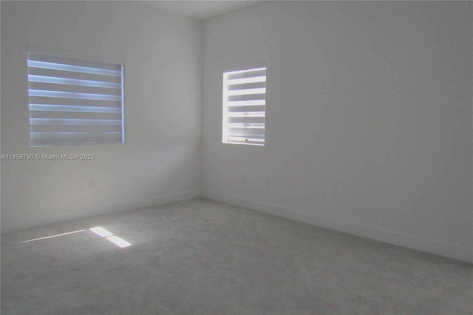 Small Image of 11998 SOUTH WEST 232ND ST #-, Miami Number 20