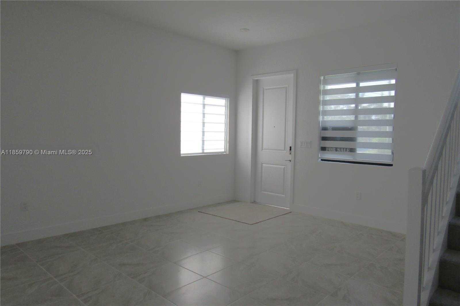 Small Image of 11998 SOUTH WEST 232ND ST #-, Miami Number 6