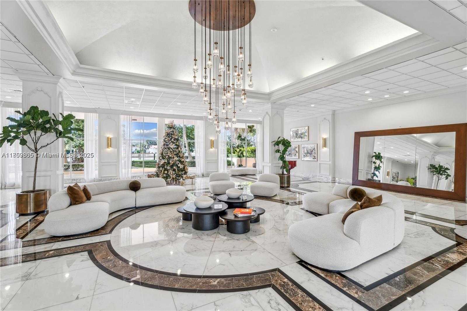 Small Image of 5600 COLLINS AVE #12H, Miami Beach Number 11