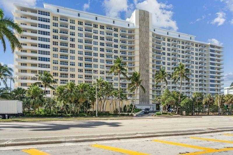 Small Image of 5600 COLLINS AVE #12H, Miami Beach Number 22