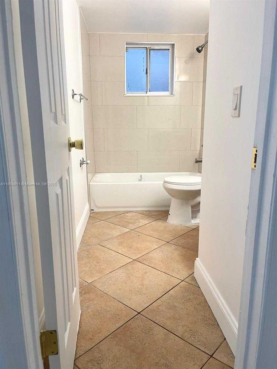 Small Image of 3021 WEST 76TH ST #C-101, Hialeah Number 10