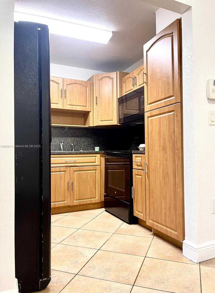 Small Image of 3021 WEST 76TH ST #C-101, Hialeah Number 2