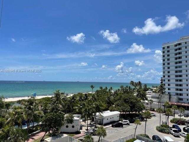 Small Image of 5313 COLLINS AV #710, Miami Beach Number 14
