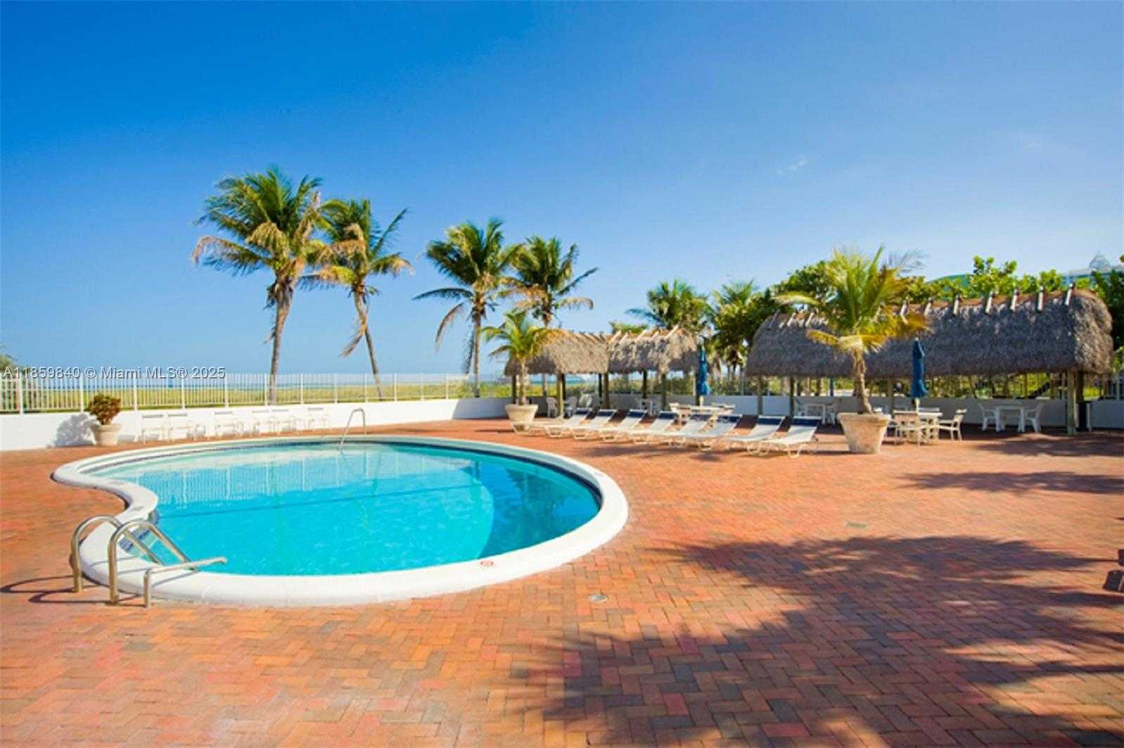 Small Image of 5313 COLLINS AV #710, Miami Beach Number 15