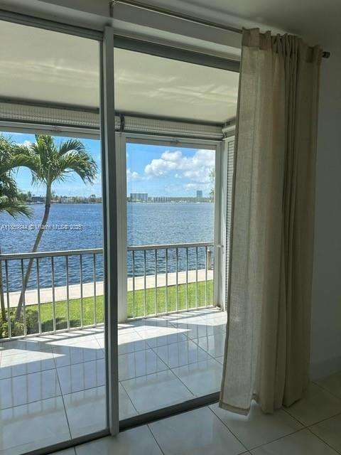 Small Image of 3010 MARCOS DR #R203, Aventura Number 10
