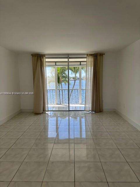Small Image of 3010 MARCOS DR #R203, Aventura Number 2