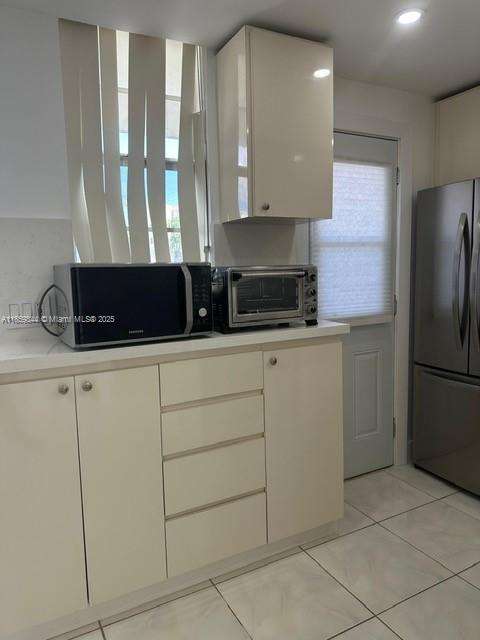 Small Image of 3010 MARCOS DR #R203, Aventura Number 5