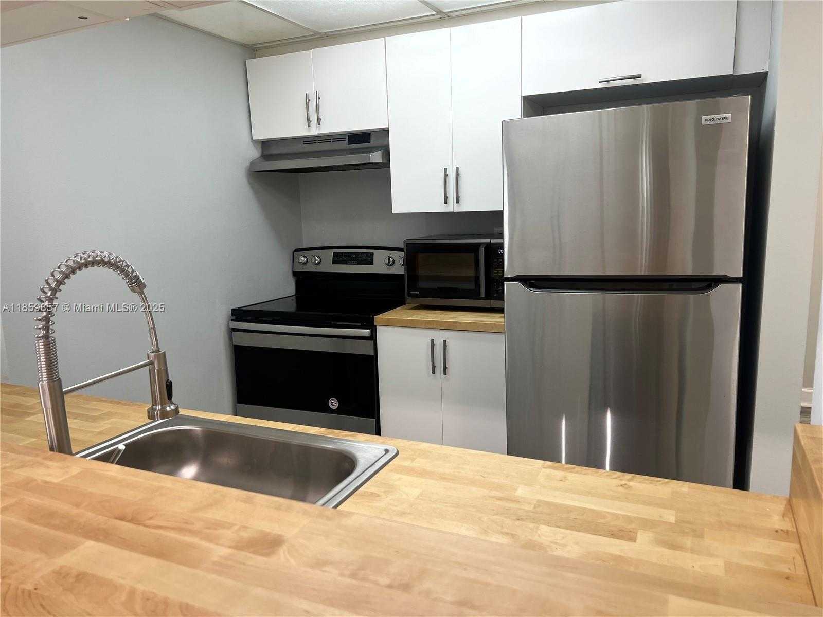 Small Image of 800 NORTH MIAMI AVE #E-909, Miami Number 15
