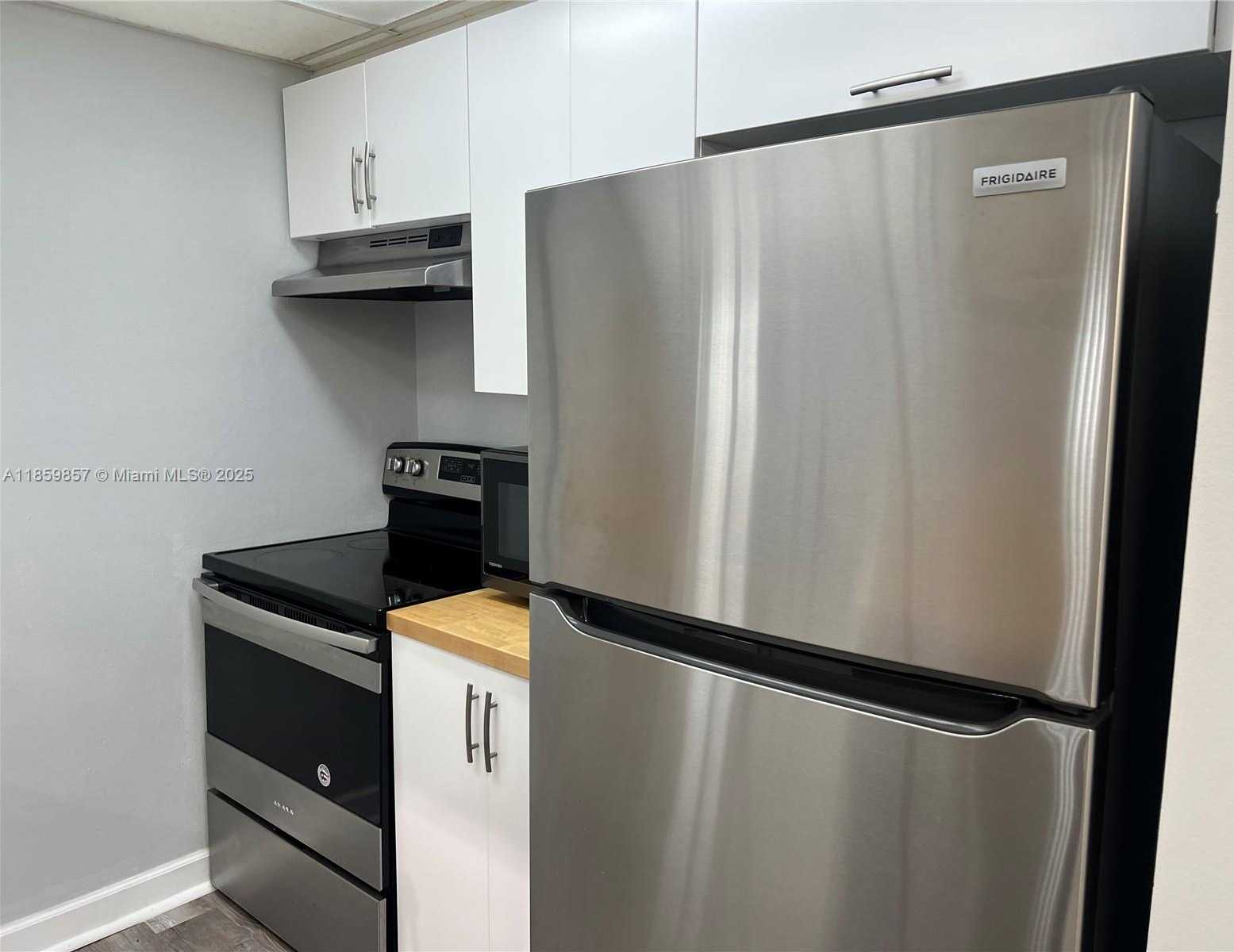 Small Image of 800 NORTH MIAMI AVE #E-909, Miami Number 5