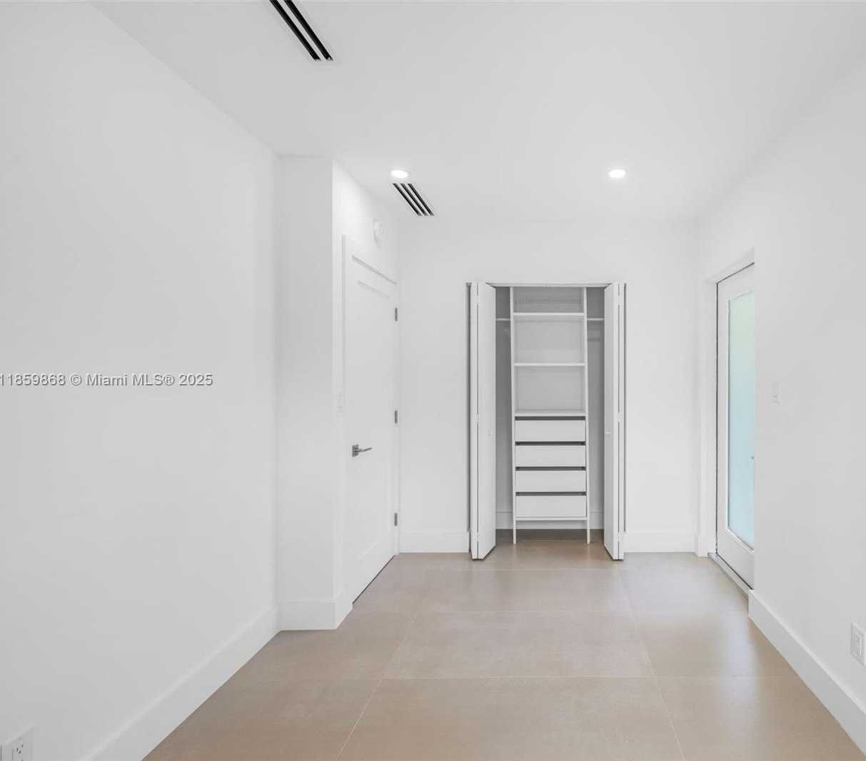 Small Image of 701 NORTH EAST 119TH ST, Biscayne Park Number 14