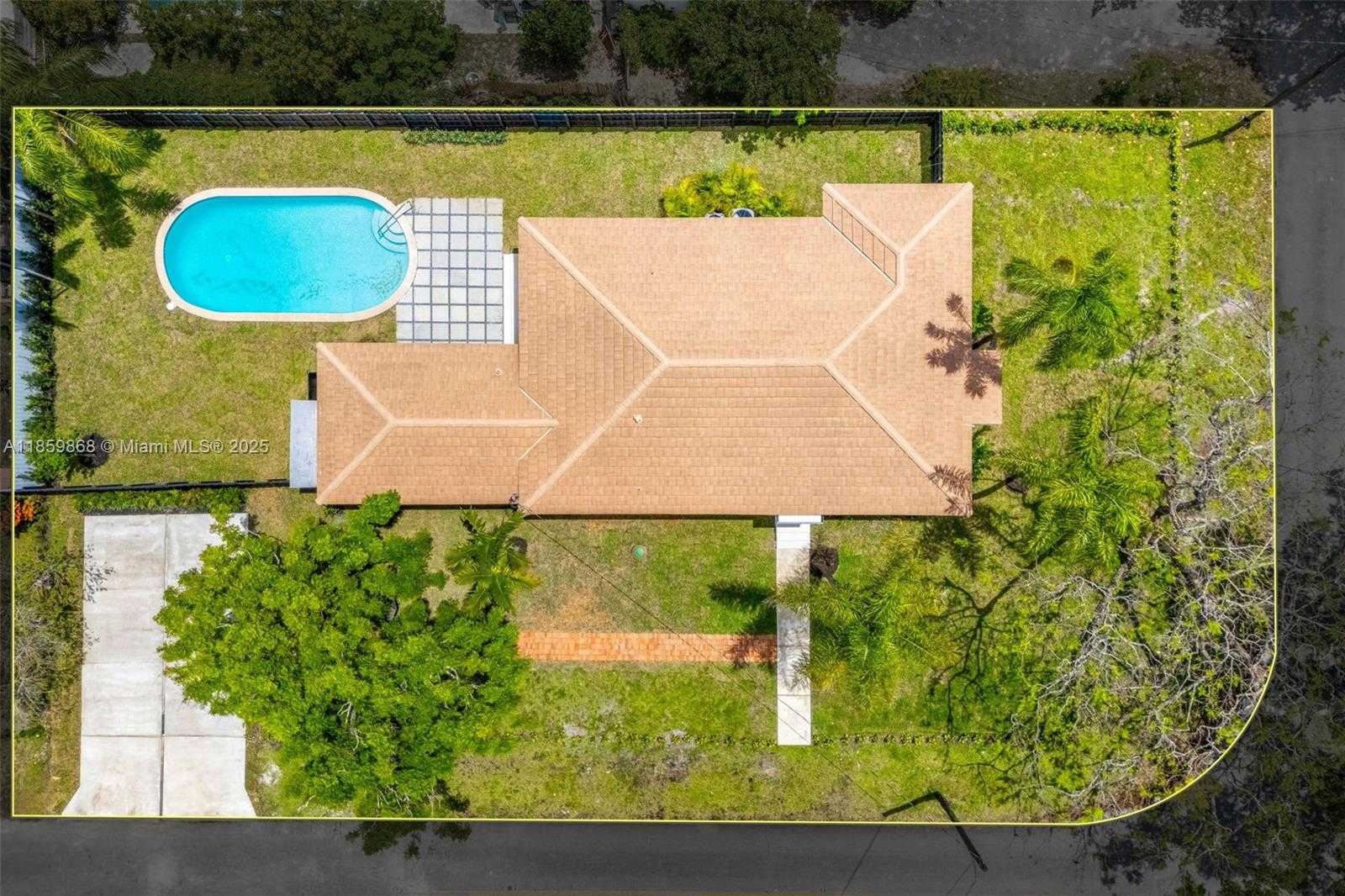 Small Image of 701 NORTH EAST 119TH ST, Biscayne Park Number 29