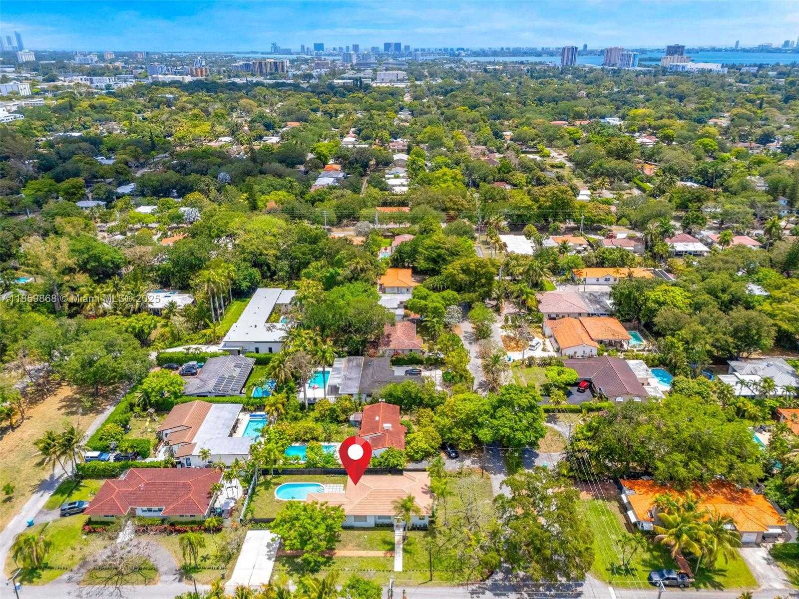 Small Image of 701 NORTH EAST 119TH ST, Biscayne Park Number 30