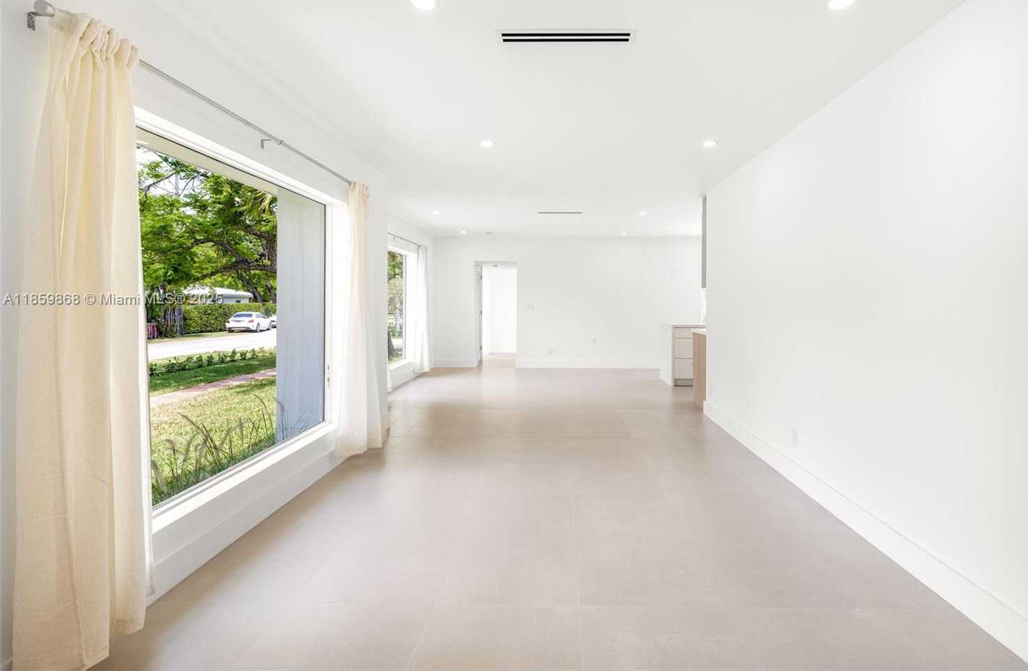 Small Image of 701 NORTH EAST 119TH ST, Biscayne Park Number 8