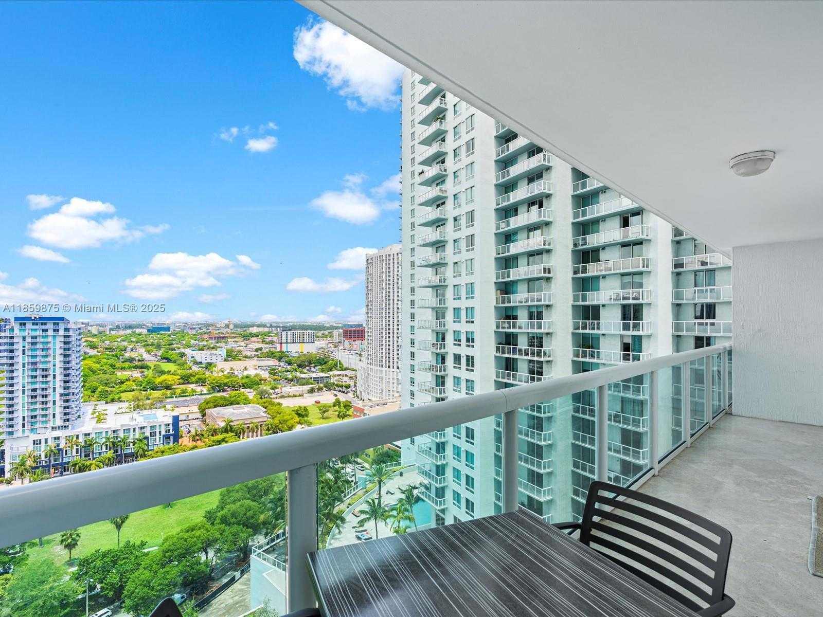 Small Image of 1800 NORTH BAYSHORE DR #2406, Miami Number 13