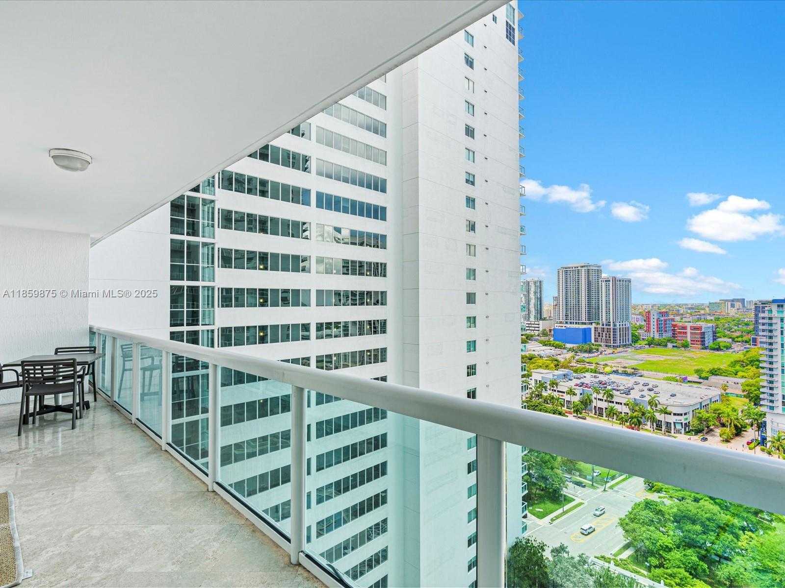 Small Image of 1800 NORTH BAYSHORE DR #2406, Miami Number 14