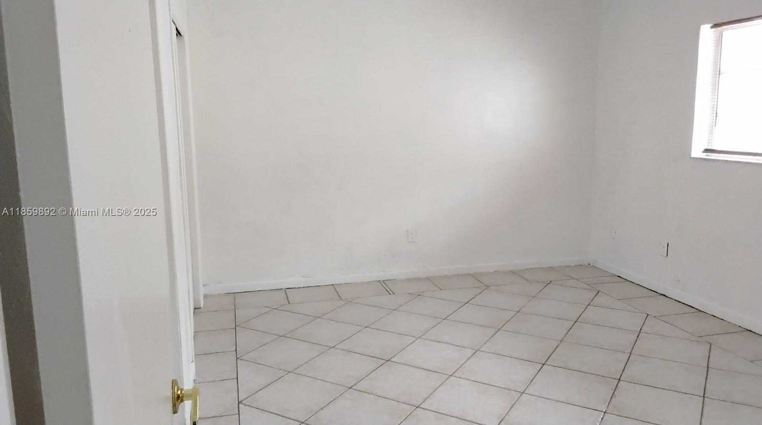 Small Image of 1826 CLEVELAND ST #6, Hollywood Number 15