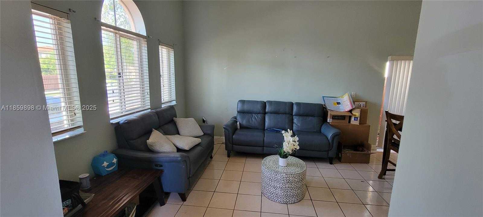 Small Image of 2501 NORTH EAST 41ST TER #1, Homestead Number 12