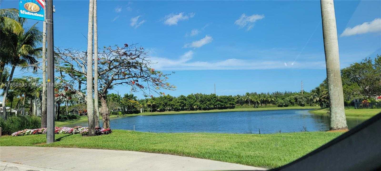 Small Image of 2501 NORTH EAST 41ST TER #1, Homestead Number 45