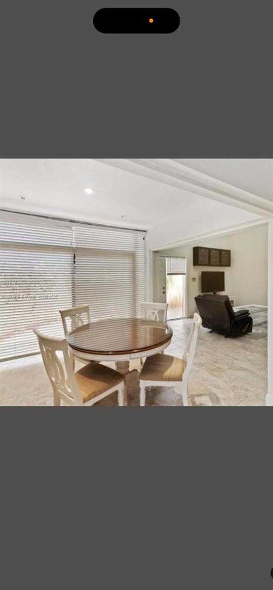 Small Image of 20911 LEEWARD CT #245-4, Aventura Number 12