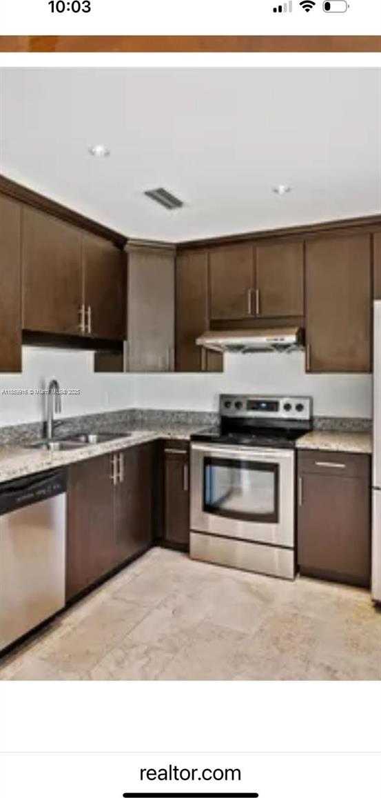 Small Image of 20911 LEEWARD CT #245-4, Aventura Number 14