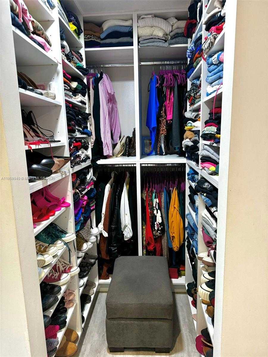 Small Image of 8224 SOUTH WEST 163RD CT, Miami Number 23