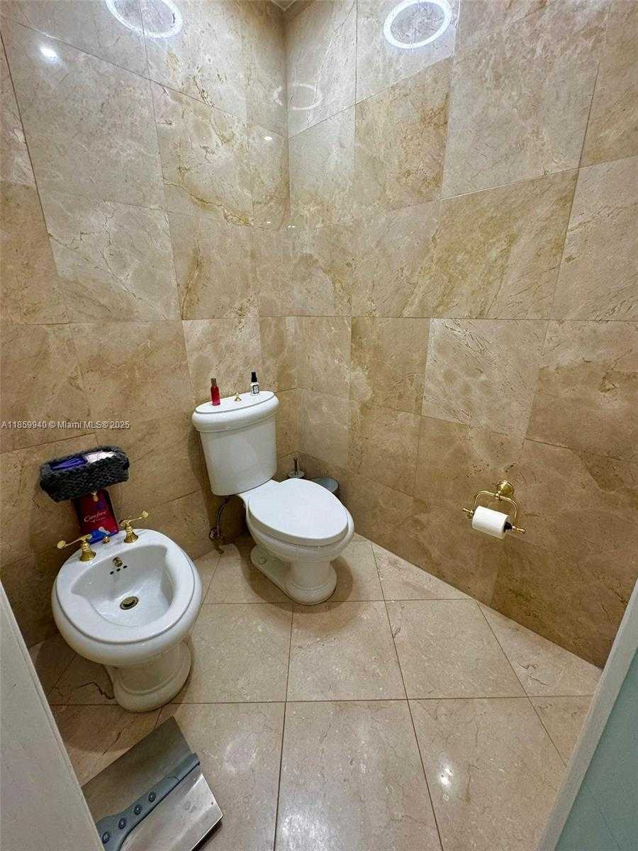 Small Image of 8224 SOUTH WEST 163RD CT, Miami Number 29