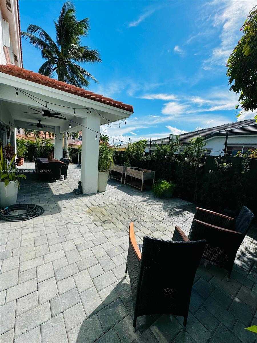 Small Image of 8224 SOUTH WEST 163RD CT, Miami Number 40