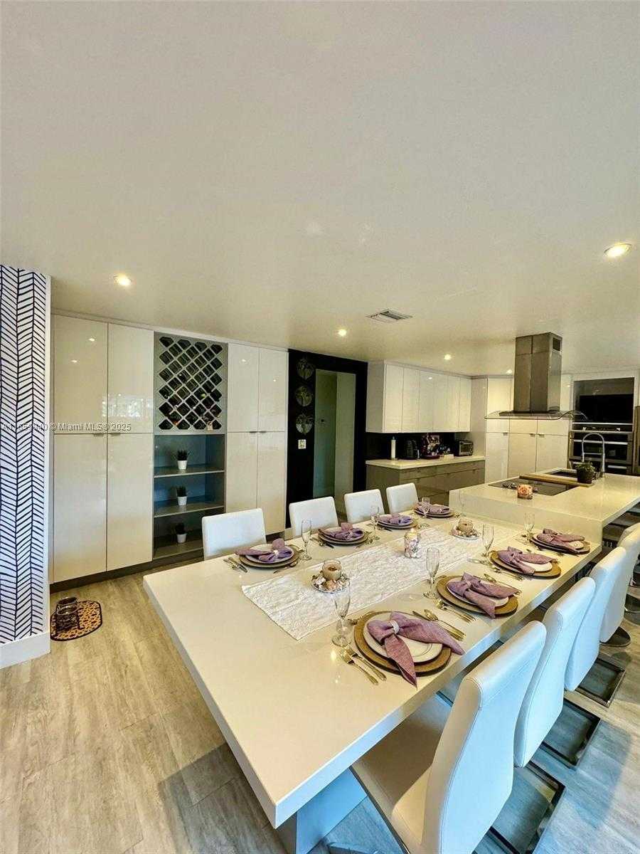 Small Image of 8224 SOUTH WEST 163RD CT, Miami Number 9