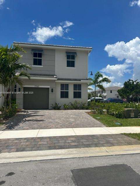 Small Image of Pembroke Pines Number 2