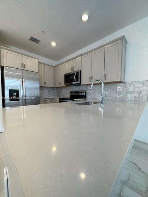 Small Image of Pembroke Pines Number 6