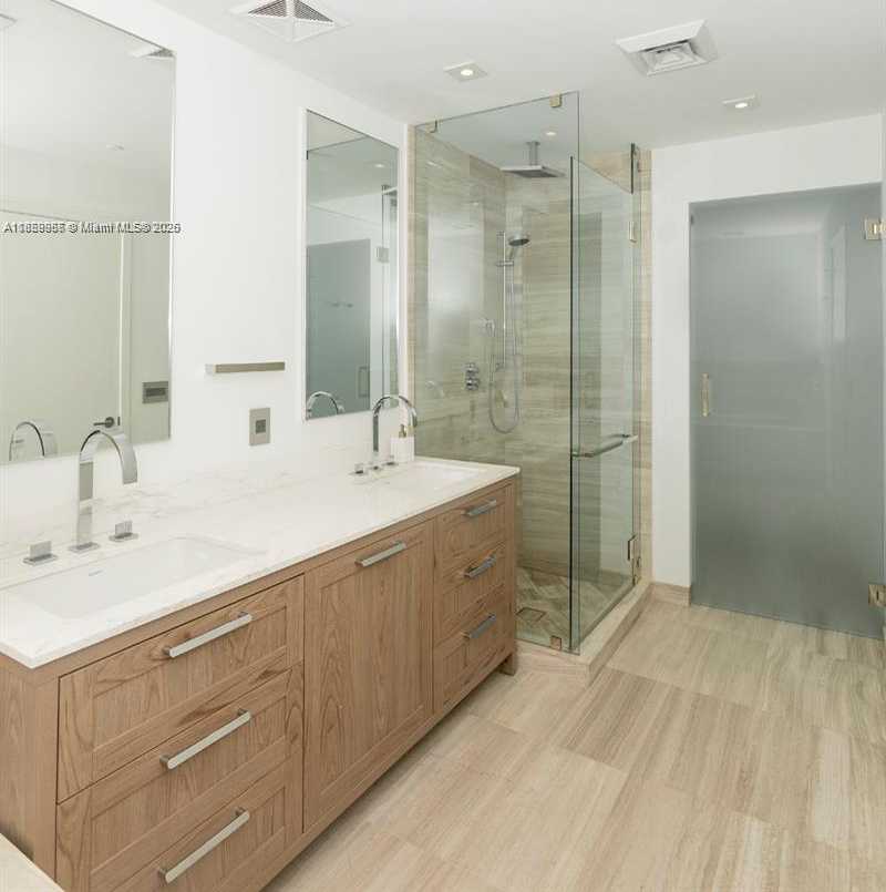 Small Image of 350 OCEAN DR #205N, Key Biscayne Number 6