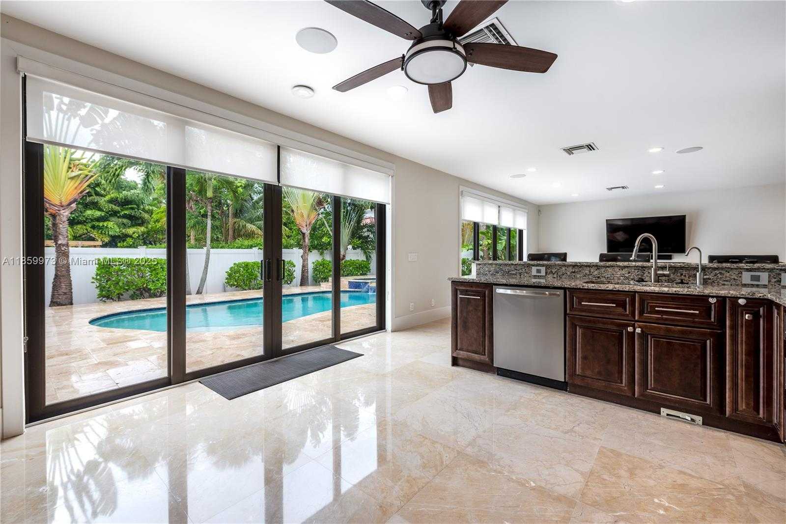 Small Image of 169 SOUTH EAST WAVECREST WAY, Boca Raton Number 13