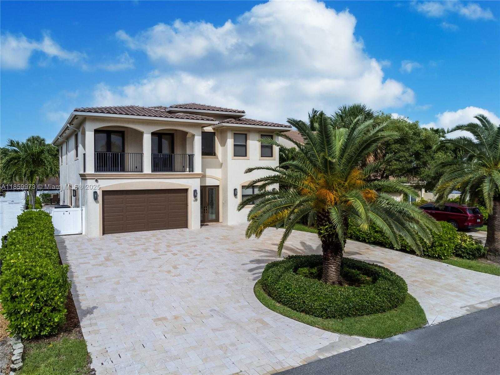 Small Image of 169 SOUTH EAST WAVECREST WAY, Boca Raton Number 2