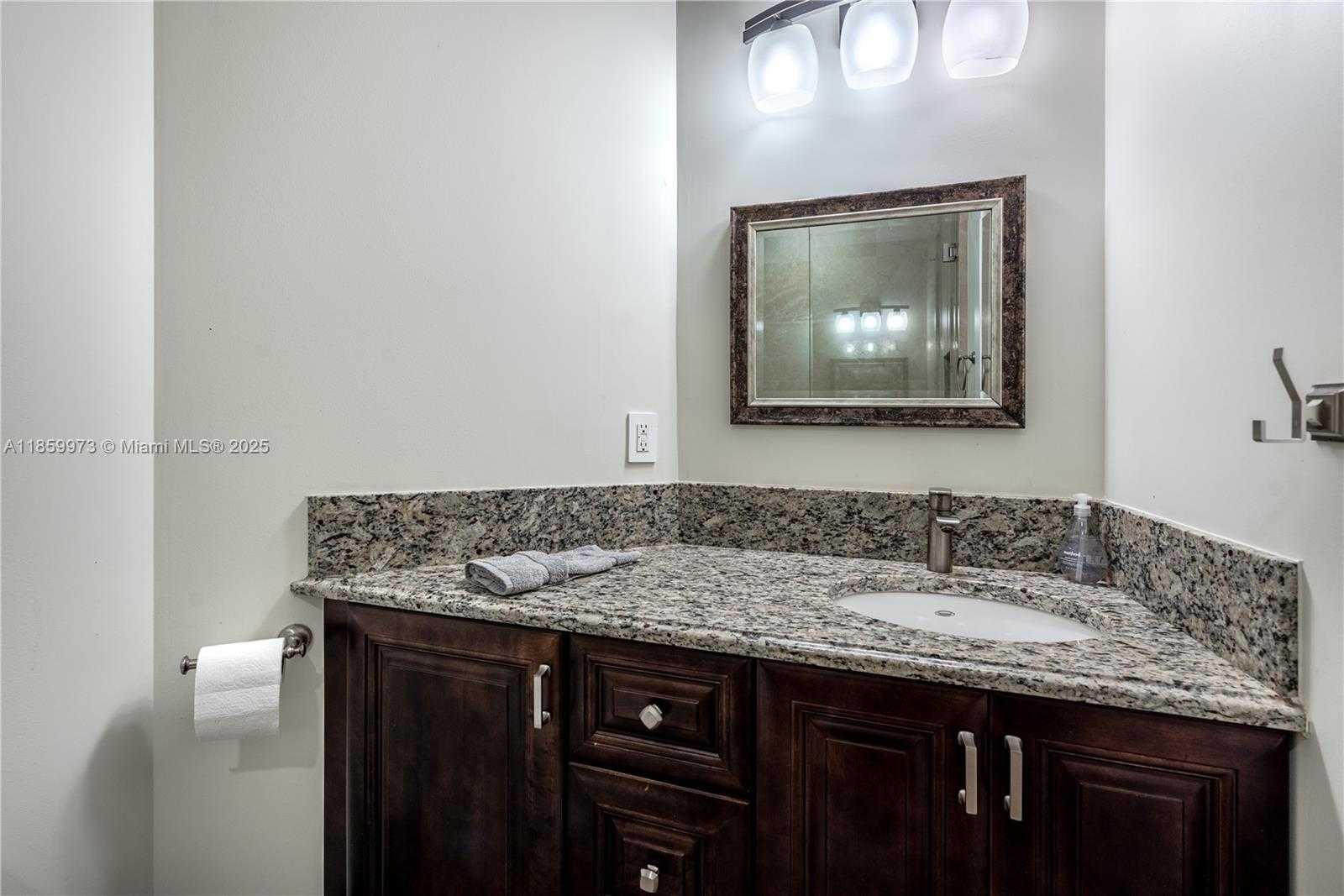 Small Image of 169 SOUTH EAST WAVECREST WAY, Boca Raton Number 34