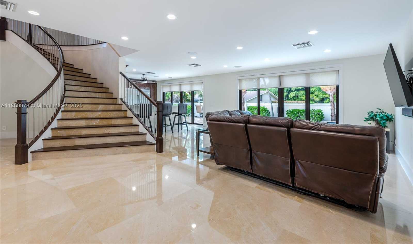 Small Image of 169 SOUTH EAST WAVECREST WAY, Boca Raton Number 8