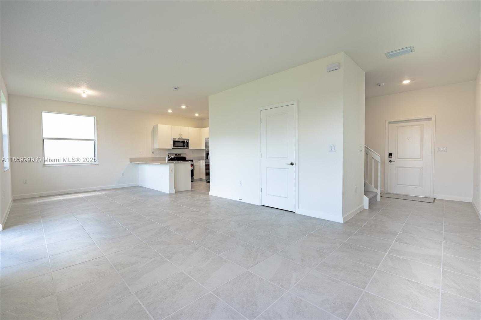 Small Image of 2637 SOUTH EAST 24TH CT, Homestead Number 11