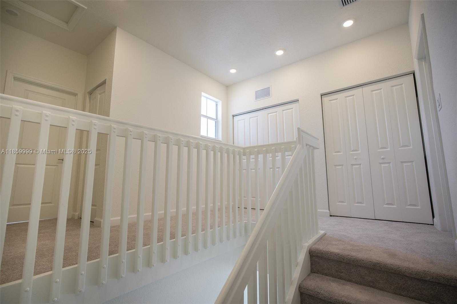 Small Image of 2637 SOUTH EAST 24TH CT, Homestead Number 21