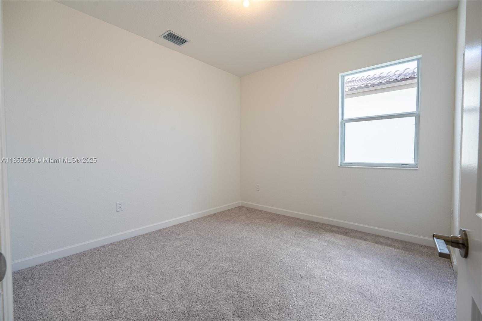 Small Image of 2637 SOUTH EAST 24TH CT, Homestead Number 28