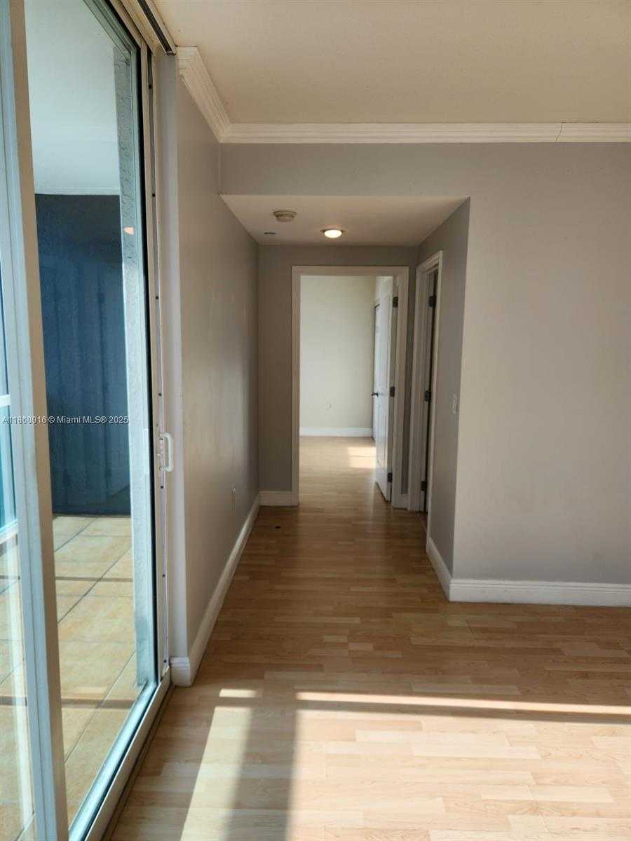 Small Image of 1250 SOUTH MIAMI AV #3304, Miami Number 11