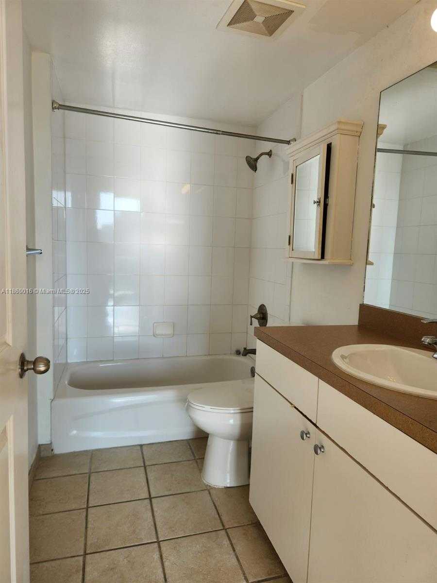 Small Image of 1250 SOUTH MIAMI AV #3304, Miami Number 15
