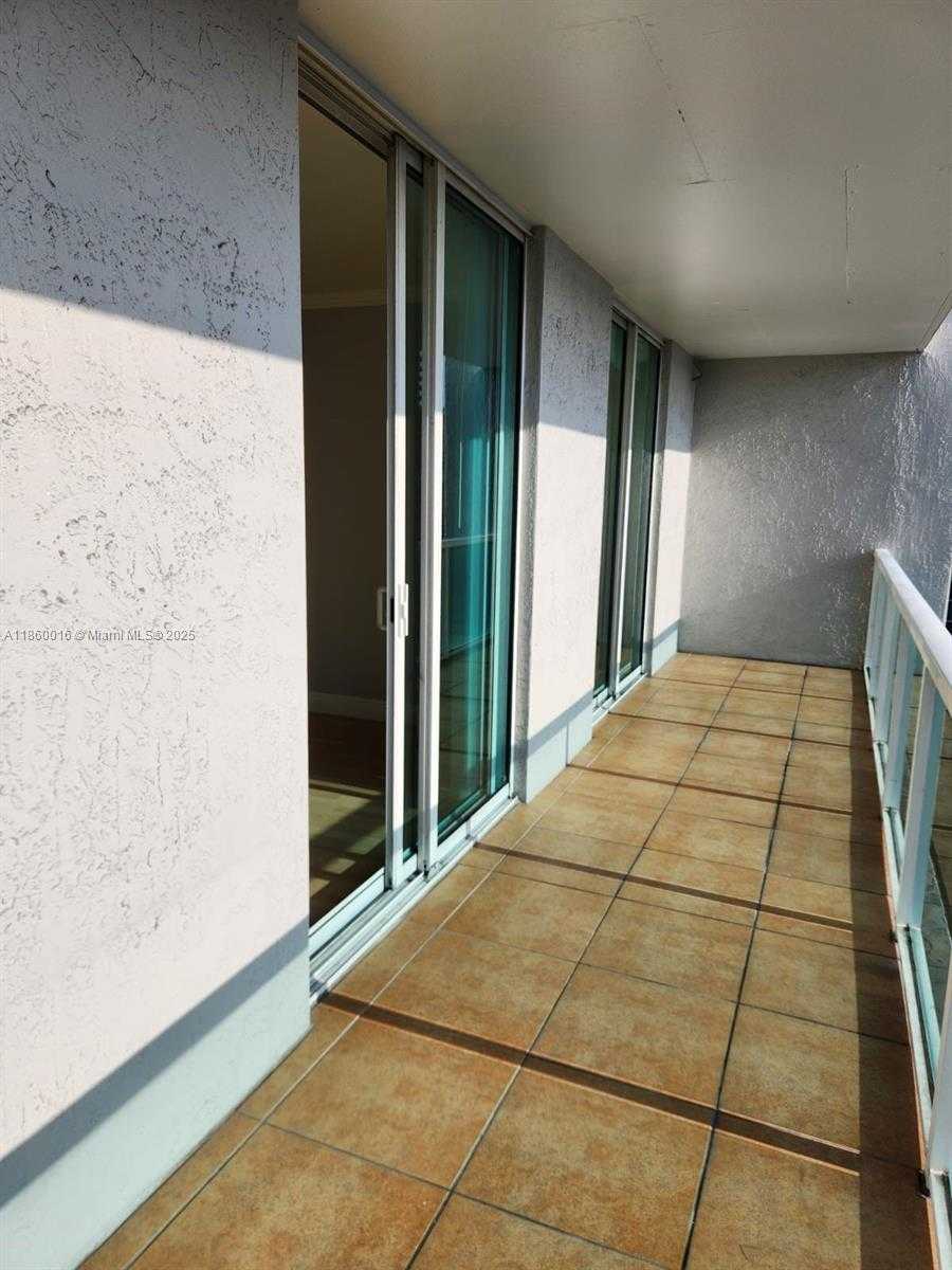 Small Image of 1250 SOUTH MIAMI AV #3304, Miami Number 17