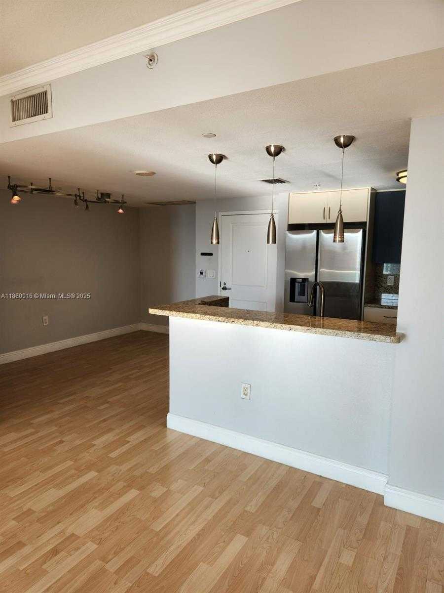 Small Image of 1250 SOUTH MIAMI AV #3304, Miami Number 5